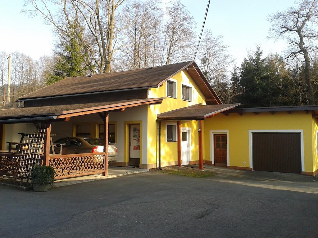 Hostinec U Valentu Červená Voda Exterior foto